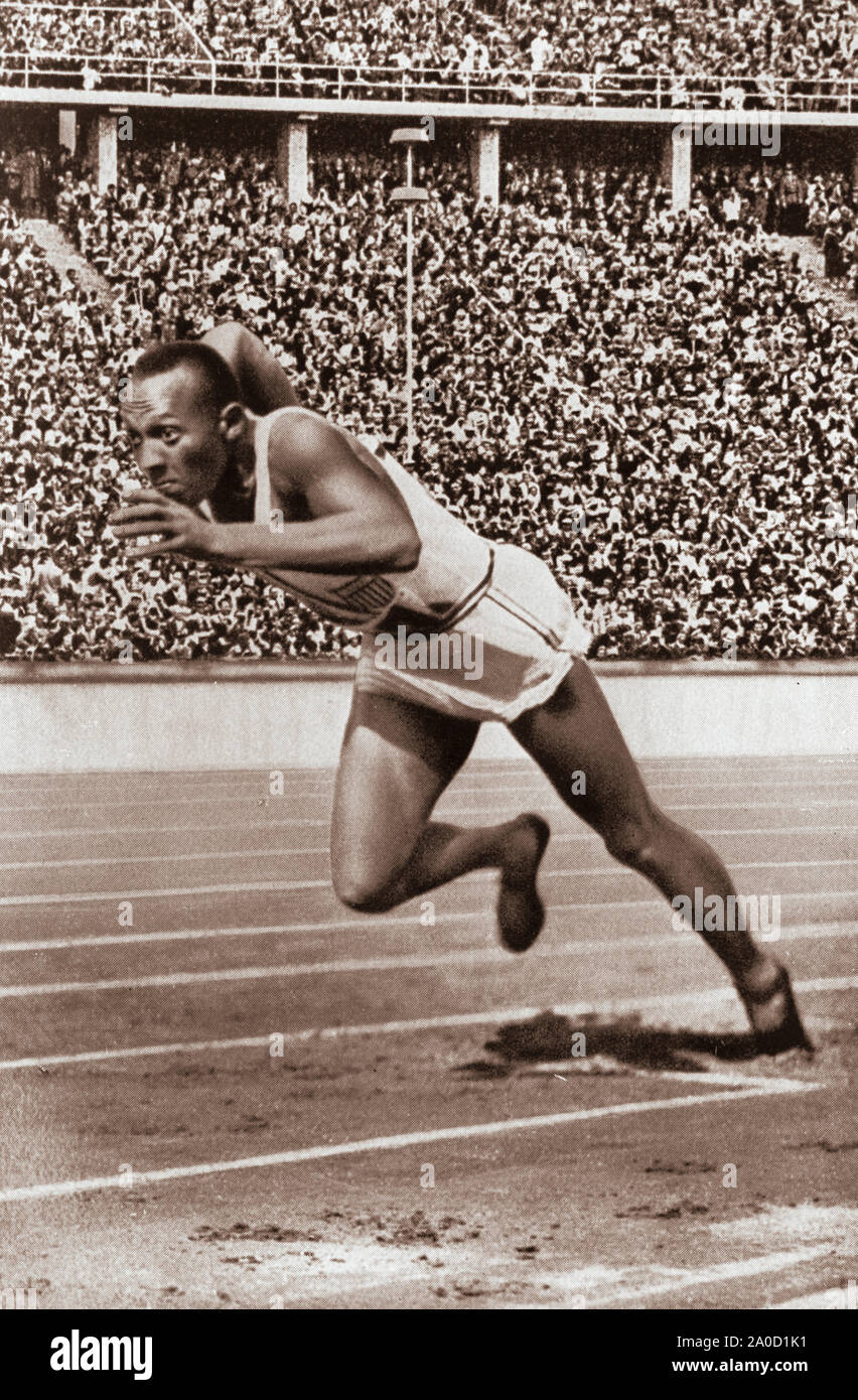 Jesse Owens remporte quatre médailles d'or dans le Jeux Olympiques d'été de 1936 à Berlin, Allemagne. Banque D'Images