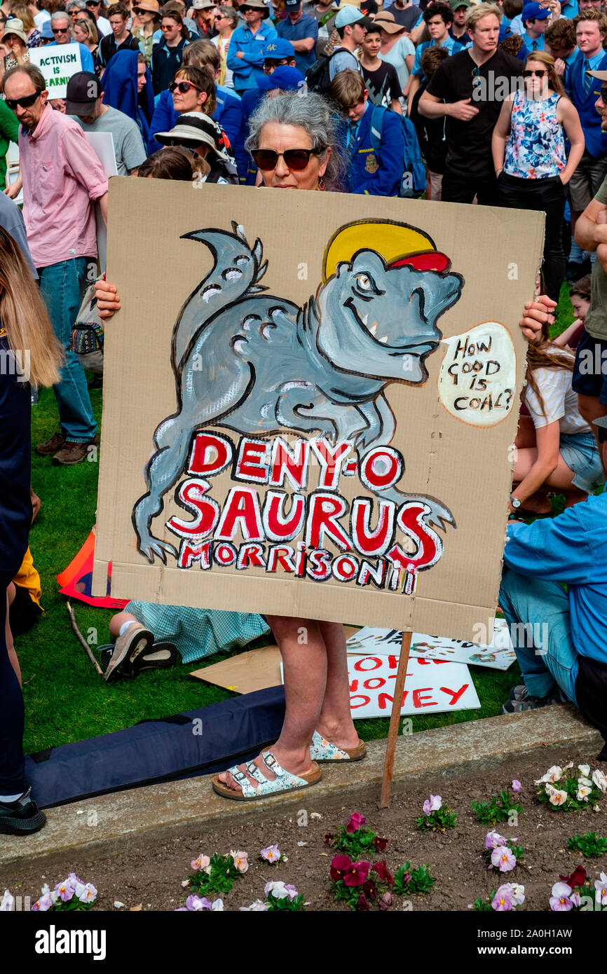 Plus de 20 000 personnes, parents et enfants ont participé à la grève du climat des écoles à l'extérieur du Parlement à Hobart, Tasmanie Vendredi 20 Septembre Banque D'Images
