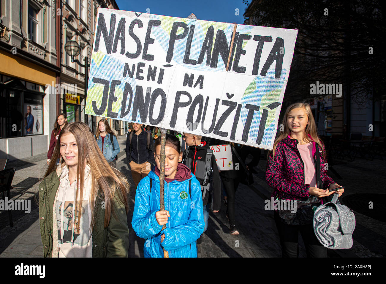 Hradec Kralove, République tchèque. Sep 20, 2019. Grève des étudiants pour une meilleure protection du climat et de l'abaissement des émissions, à Hradec Kralove, République tchèque, le vendredi 20 septembre, 2019. Photo : CTK/Tanecek Photo/Alamy Live News Banque D'Images