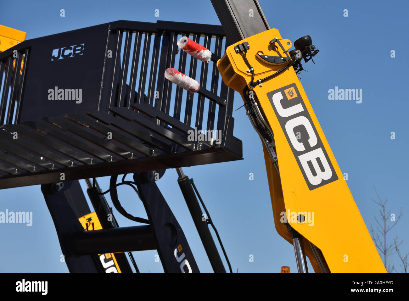 Kaunas, Lituanie - avril 04 JCB : véhicule d'équipement lourd et le logo à Kaunas sur Avril 04, 2019. JCB Corporation est la fabrication de matériel pour c Banque D'Images