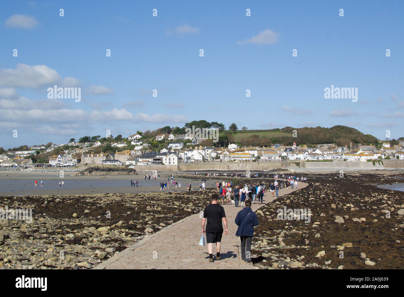 Vu du pont-jetée de Marazion et St Michael's Mount Banque D'Images