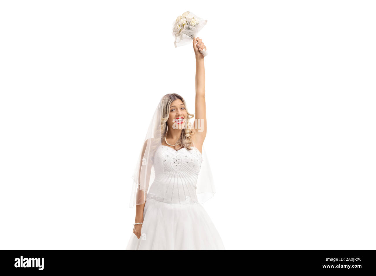 Bbride tenant un bouquet de mariée jusqu'isolé sur fond blanc Banque D'Images