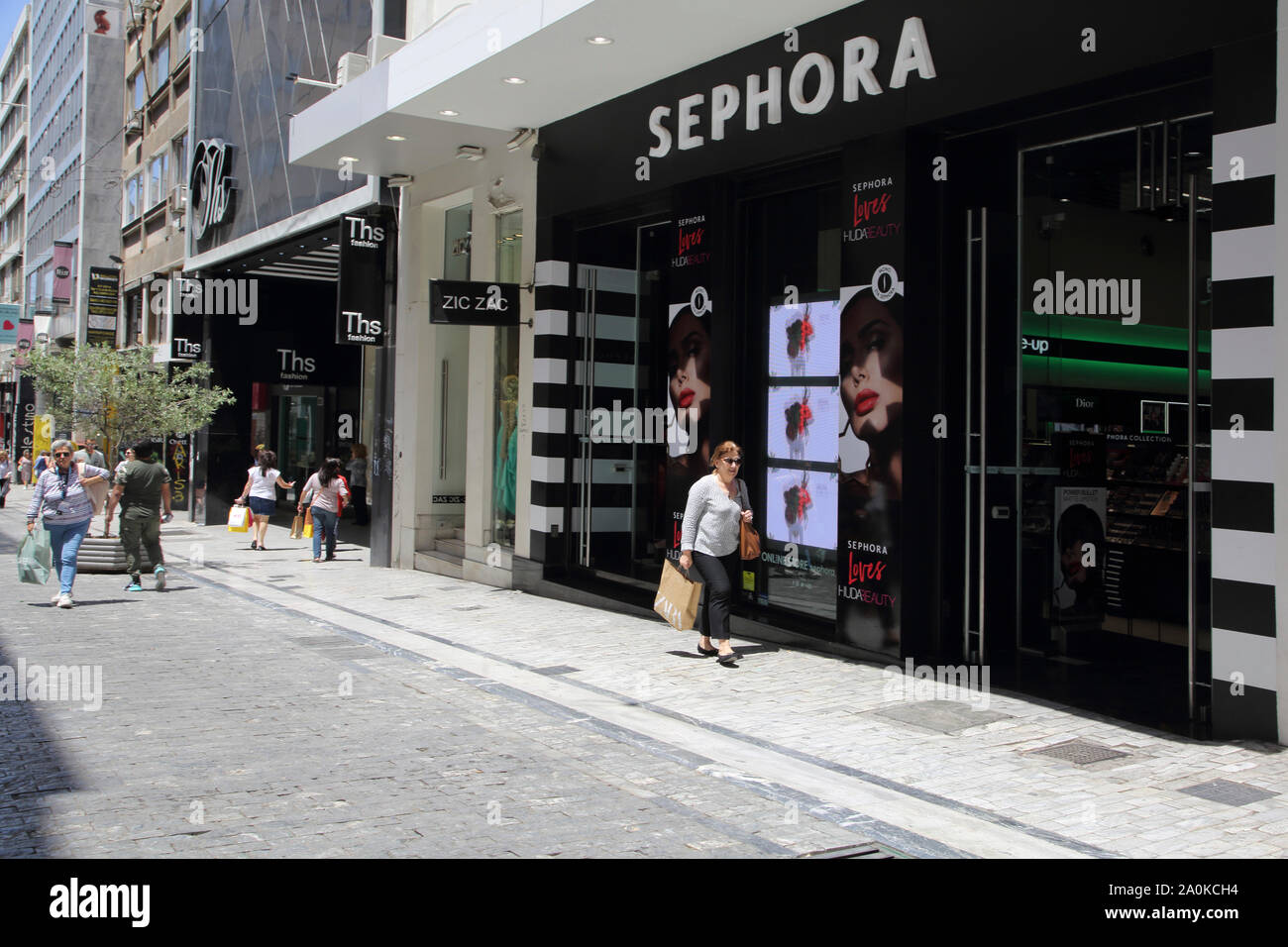 La rue Ermou Grèce Athènes Boutique Sephora Banque D'Images