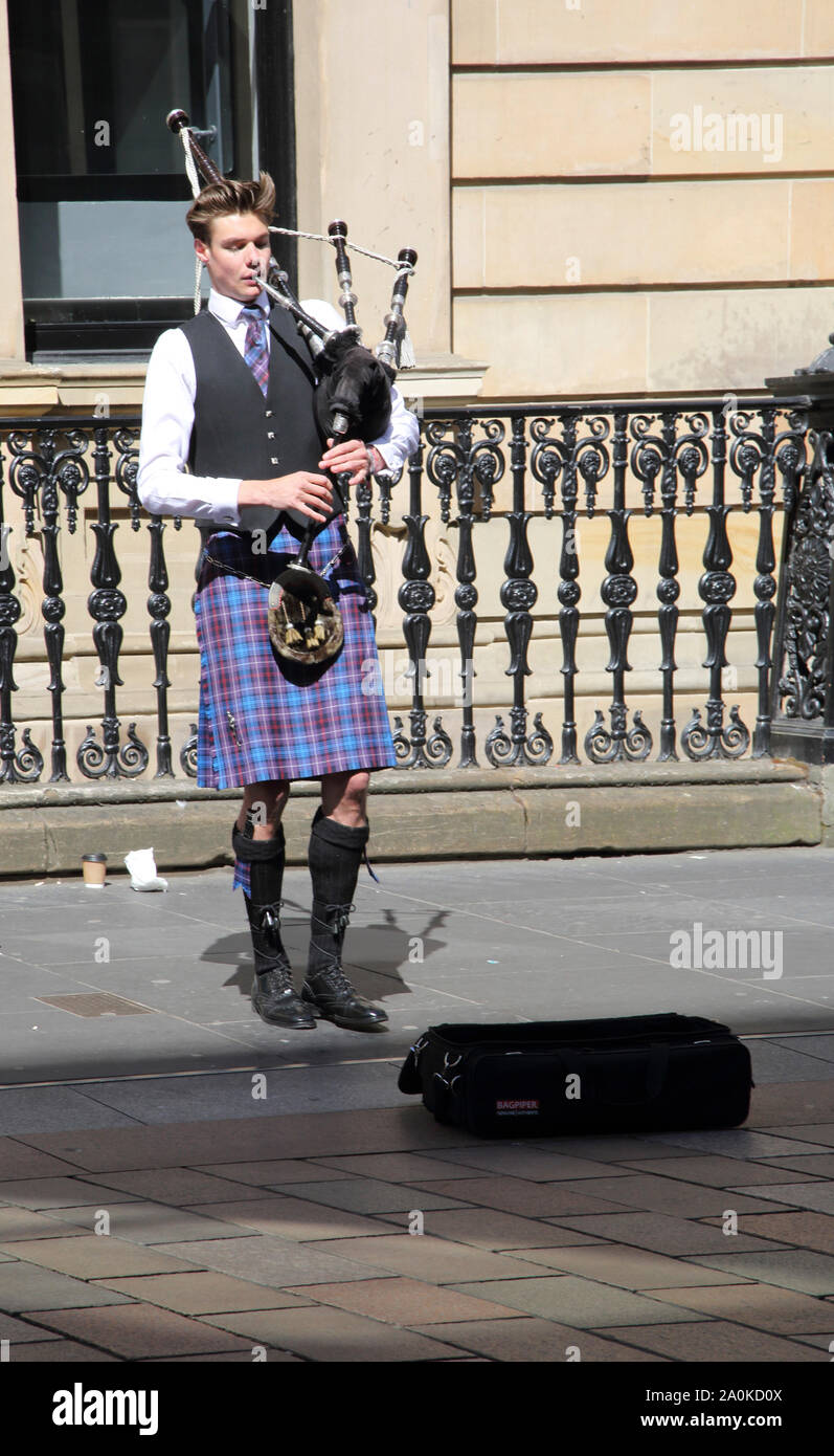 L'Écosse Glasgow Buchanan Street de cornemuse de la rue Banque D'Images