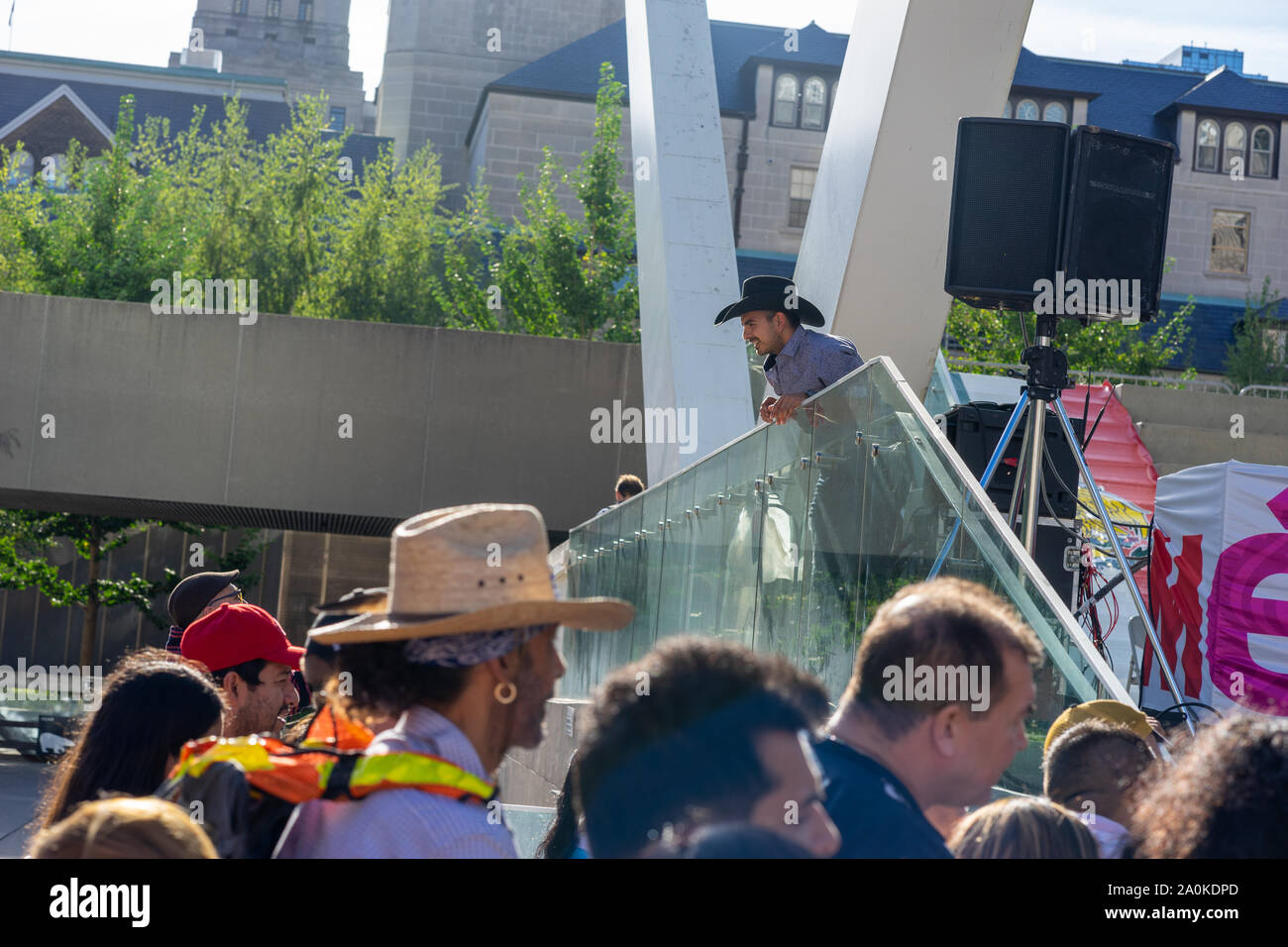 Il y avait beaucoup d'heureux, peuple coloré célébrant l'indépendance du Mexique sur Nathan Philips Square le 11 septembre à Toronto. Banque D'Images