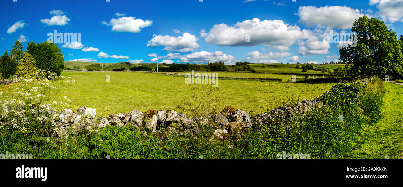 Panorama du paysage magnifique dans Mahlam, village du Yorkshire, England, UK Banque D'Images
