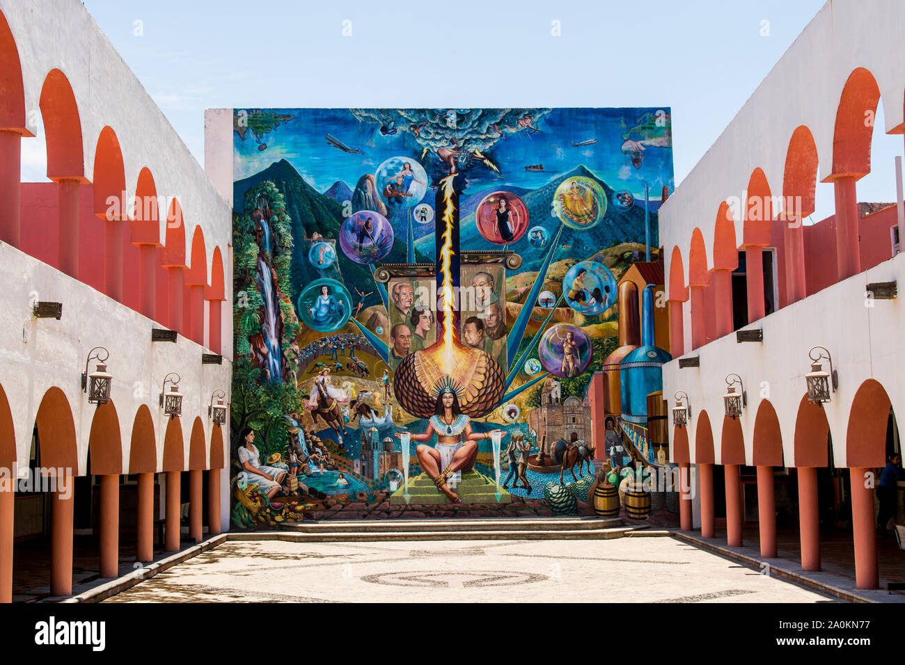 La Muraille De Tequila Goddess (Mairie), Tequila, Site Classé Au Patrimoine Mondial De L'Unesco, Jalisco, Mexique. Banque D'Images