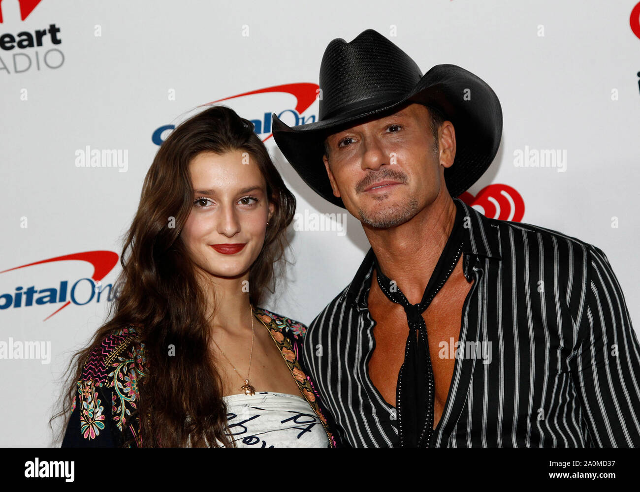 Las Vegas, États-Unis. 20Sep 2019. La chanteuse de country Tim McGraw (R) et sa fille Audrey McGraw arrivent pour le iHeartRadio Music Festival à la T-Mobile Arena de Las Vegas, Nevada le 20 septembre 2019. Photo de James Atoa/UPI UPI : Crédit/Alamy Live News Banque D'Images