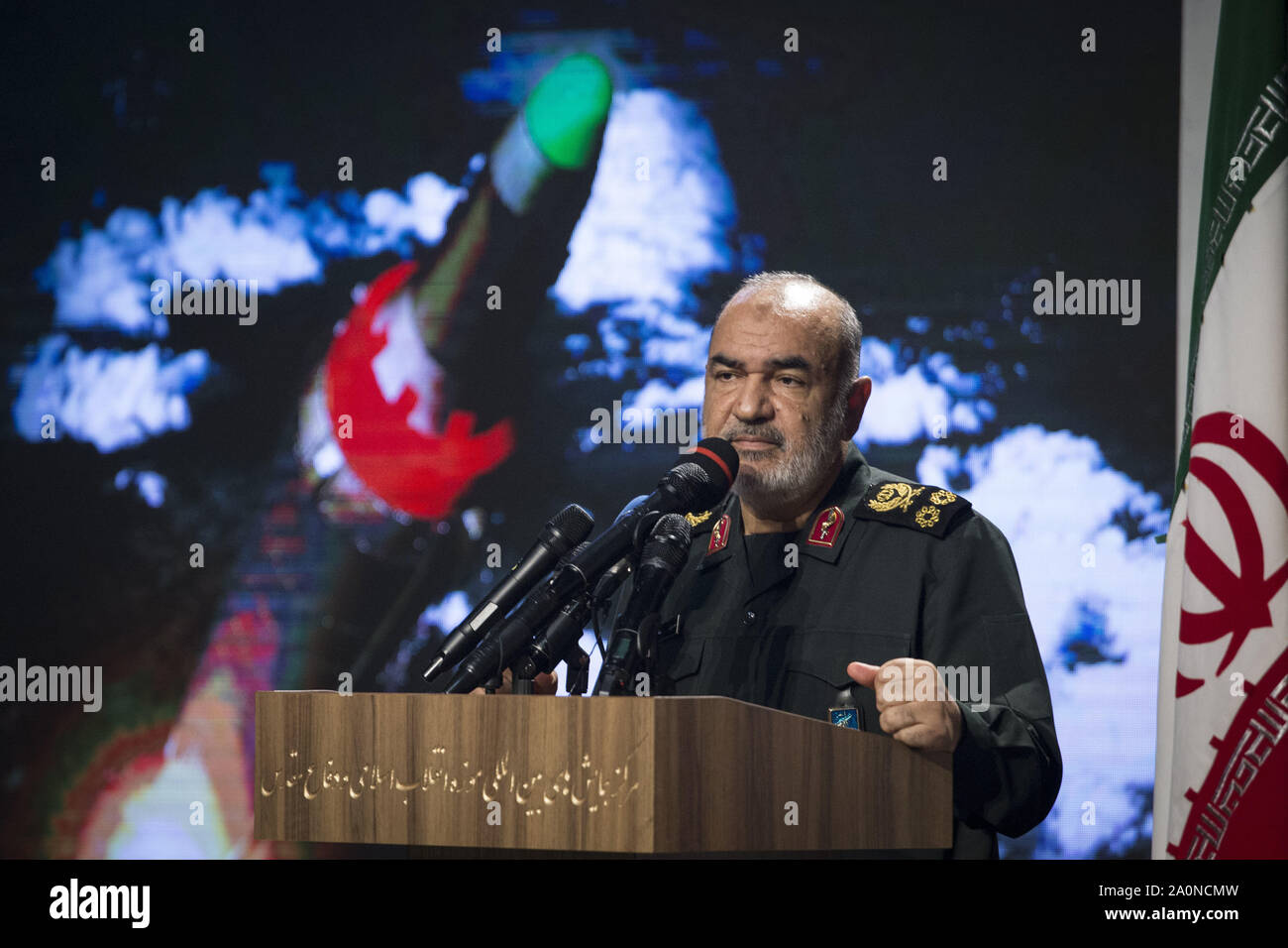 Téhéran, Iran. Sep 21, 2019. Corps des gardiens de la révolution de l'Iran (IRGC) commandant en chef, Hossein Salami, parle lors de l'inauguration d'une exposition de ce que l'Iran dit sont les États-Unis et d'autres faux-bourdons capturés sur son territoire à la révolution islamique de Téhéran et saints, musée de la Défense à Téhéran. Credit : ZUMA Press, Inc./Alamy Live News Banque D'Images