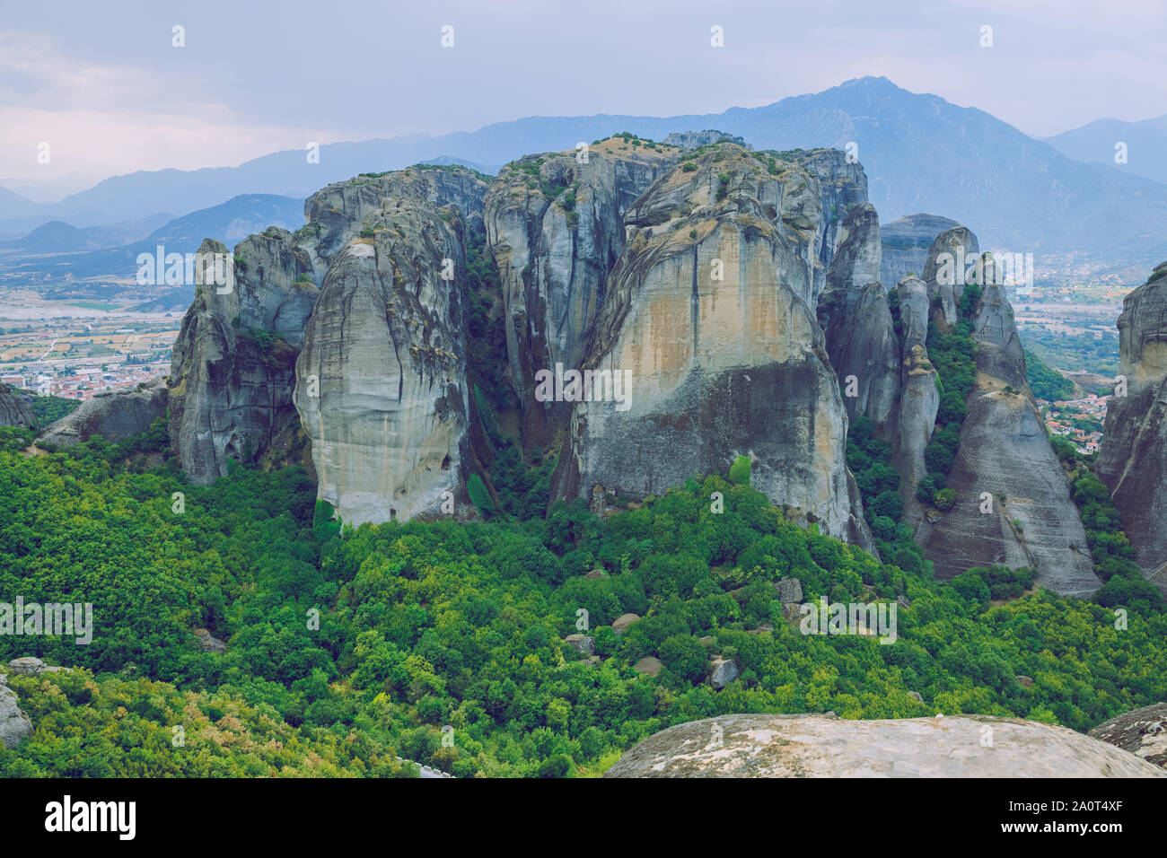 Les météores de la ville, République grecque. Grandes montagnes et des lieux de culte et sanctuaires. 12. Septembre 2019. Photos de voyage. Banque D'Images