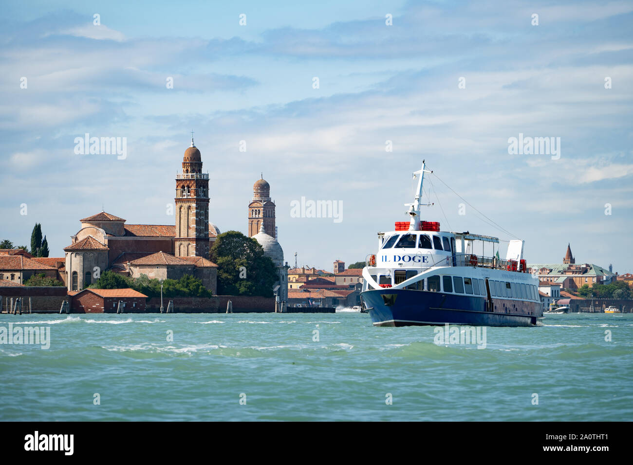 Excursion d'une journée en bateau pour passagers ('il Doge') entre Venise et les îles, Venise, Italie Banque D'Images