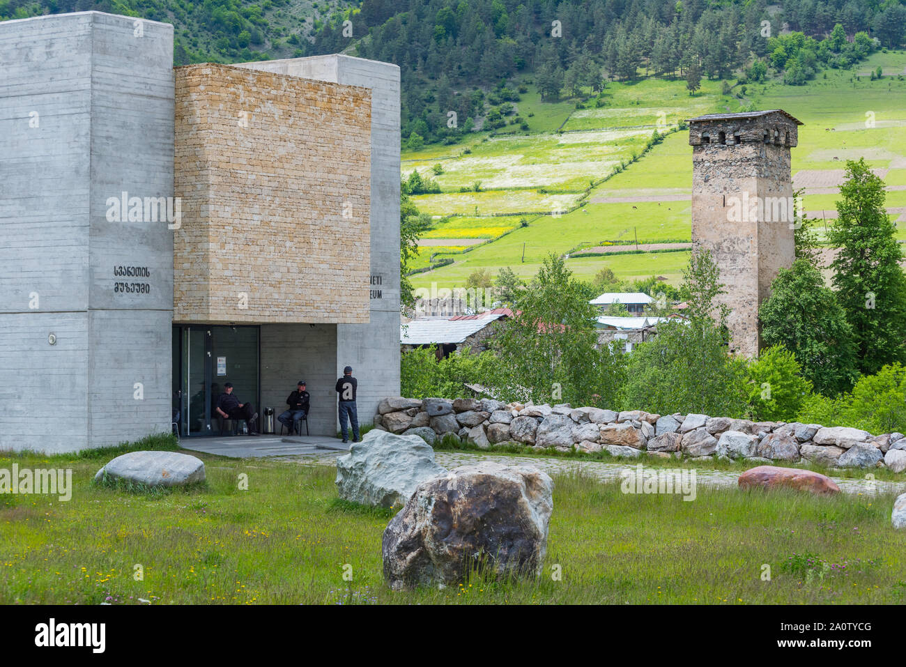 Svaneti, Musée d'histoire et d'Ethnographie à Mestia, la Géorgie et un tour sur la droite. Svan Banque D'Images