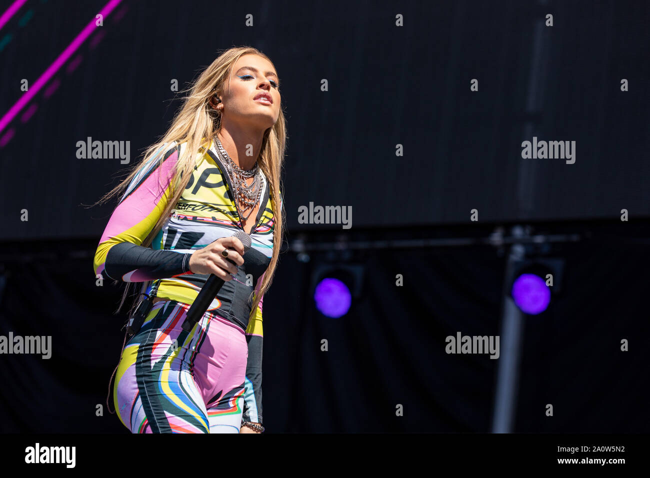 21 septembre 2019, Las Vegas, Nevada, États-Unis : Fletcher (CARI ELISE FLETCHER) au cours de la journée au Village iHeartMusic Festival Festival de Las Vegas à Las Vegas, Nevada (crédit Image : © Daniel DeSlover/Zuma sur le fil) Banque D'Images