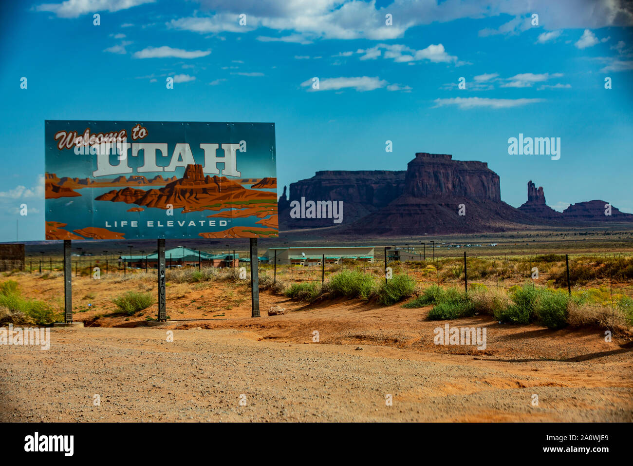 Monument Valley Scenic Drive zum Monument Valley Navajo dans l'Utah. Banque D'Images