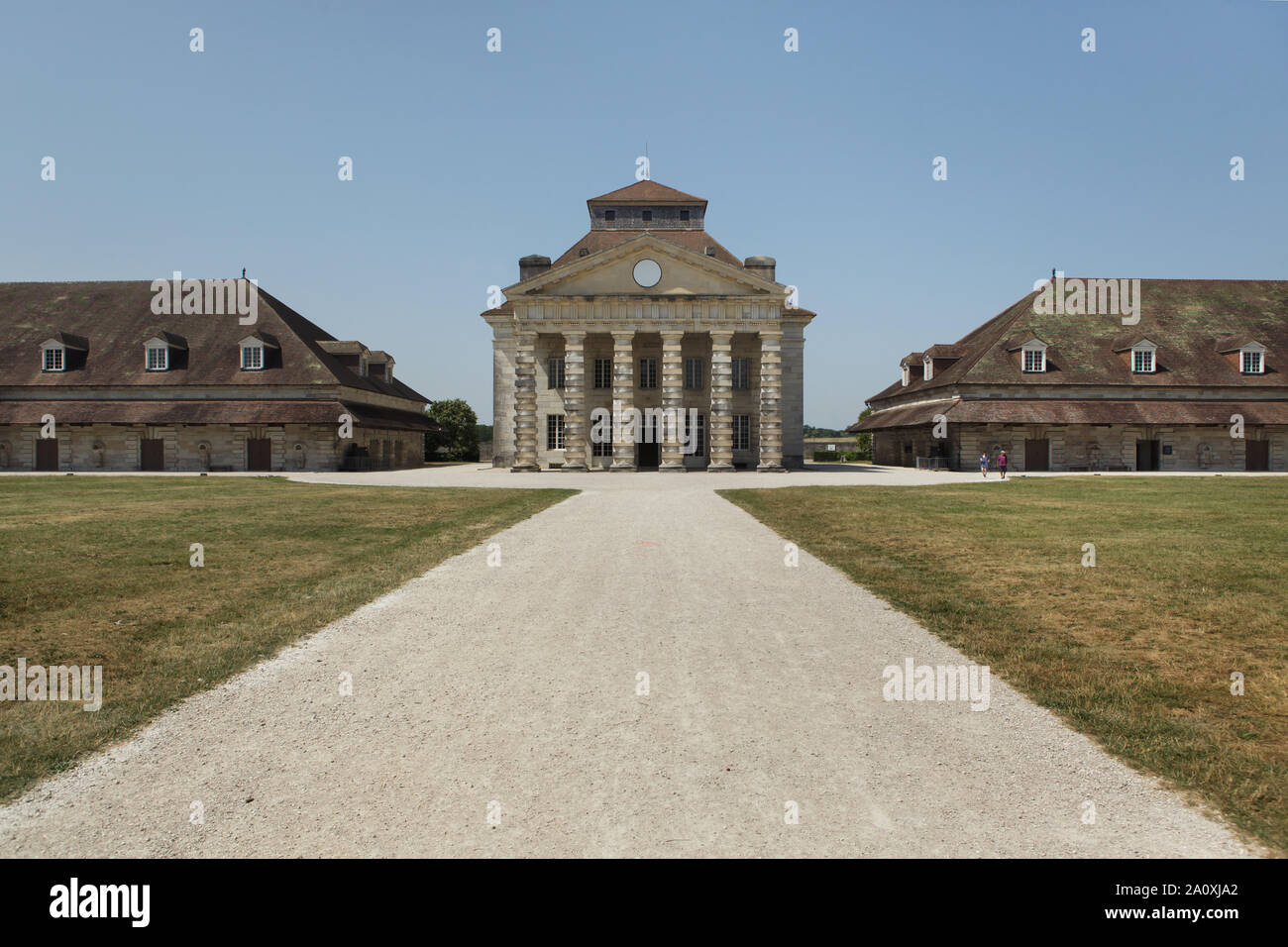 Administration Maison de la Saline Royale conçu par l'architecte néoclassique français Claude Nicolas Ledoux (1775-1778) à Arc-et-Senans dans le Doubs, France. Banque D'Images