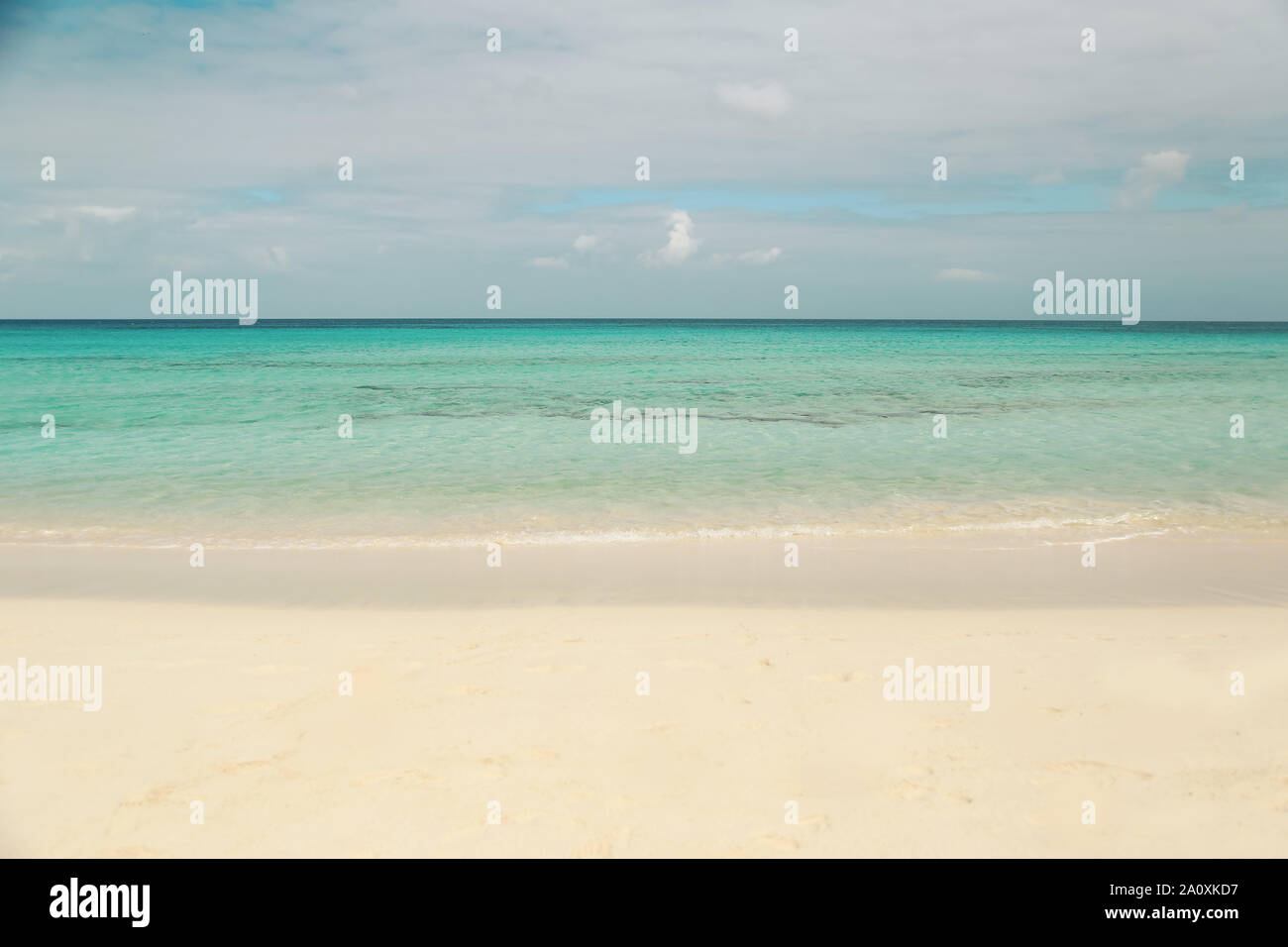 Belle plage tropicale sur Paradise Island. Île des Canaries Fuerteventura Espagne. Océan Atlantique Banque D'Images