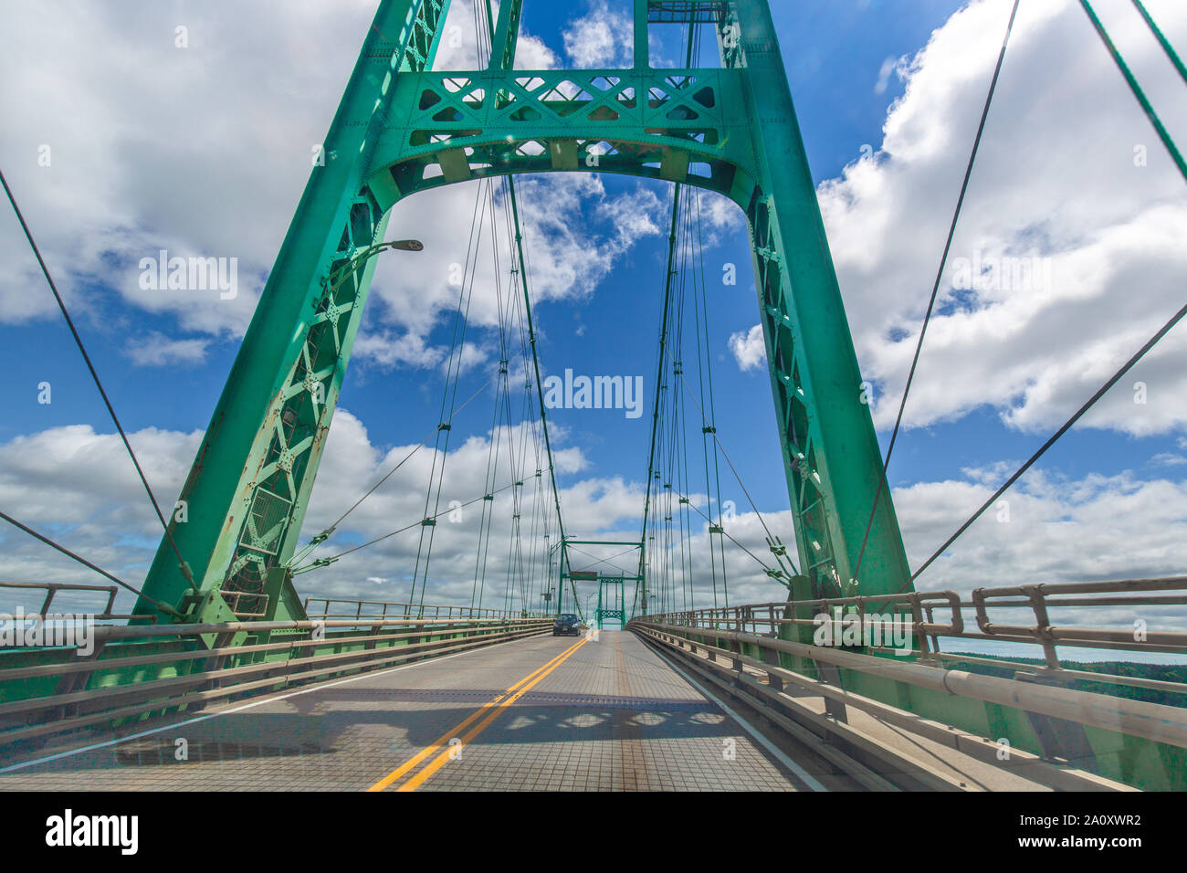 Saint Lawrence River Bridge Crossing à partir de 1000 îles dans l'Ontario, du Canada aux États-Unis, New York Banque D'Images