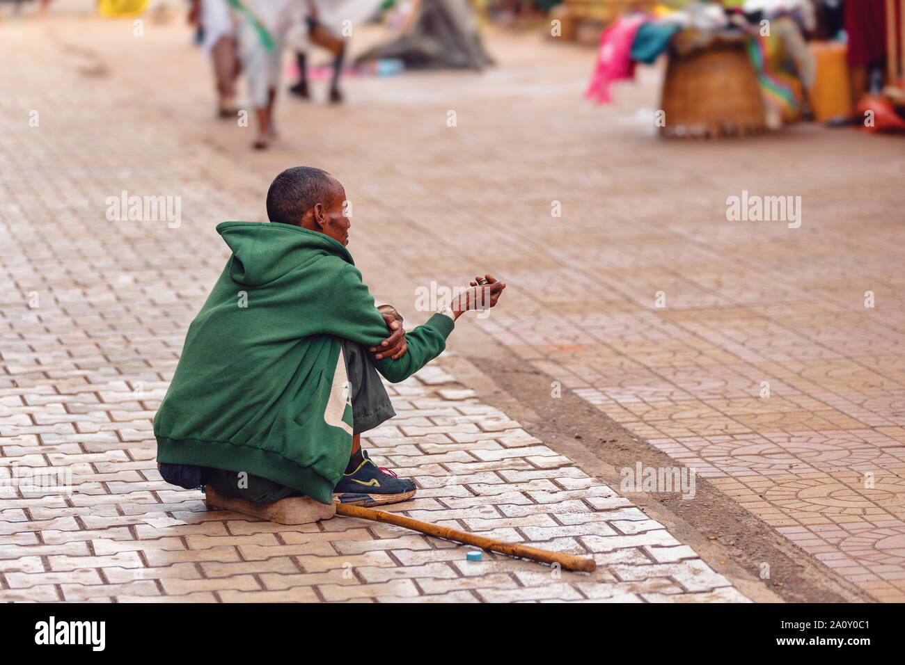 BAHIR DAR, ÉTHIOPIE, 21 avril. 2019, mendiant dans la rue sur les vacances de Pâques. 21 avril. 2019, Bahir Dar, poèmes Etiopia Banque D'Images