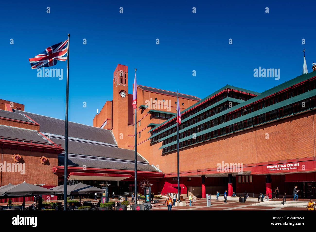 British Library Londres sur Euston Road - bâtiment inauguré 1998 Architecte Colin St John Wilson en collaboration avec son épouse MJ Long Banque D'Images