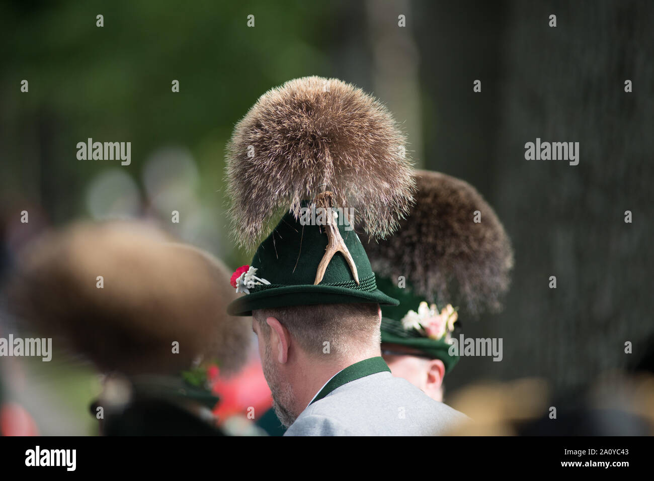 Chapeau traditionnel bavarois, vu avant la parade des costumes à l'occasion de l'Oktoberfest à Munich Banque D'Images