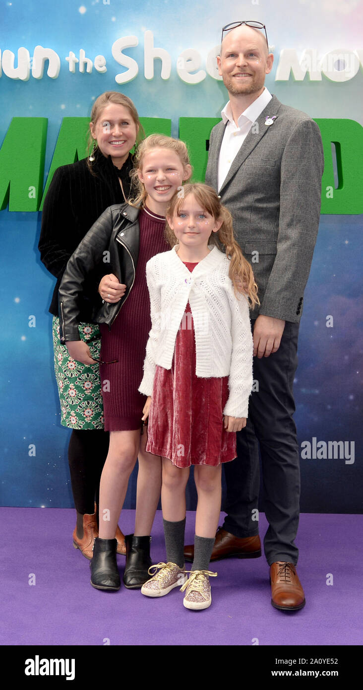 La photo doit être crédité ©Presse Alpha 078237 22/09/2019 va à la famille Becher et Shaun Le mouton film livre Farmageddon UK Premiere tenue à Odéon luxe à Leicester Square, Londres Banque D'Images