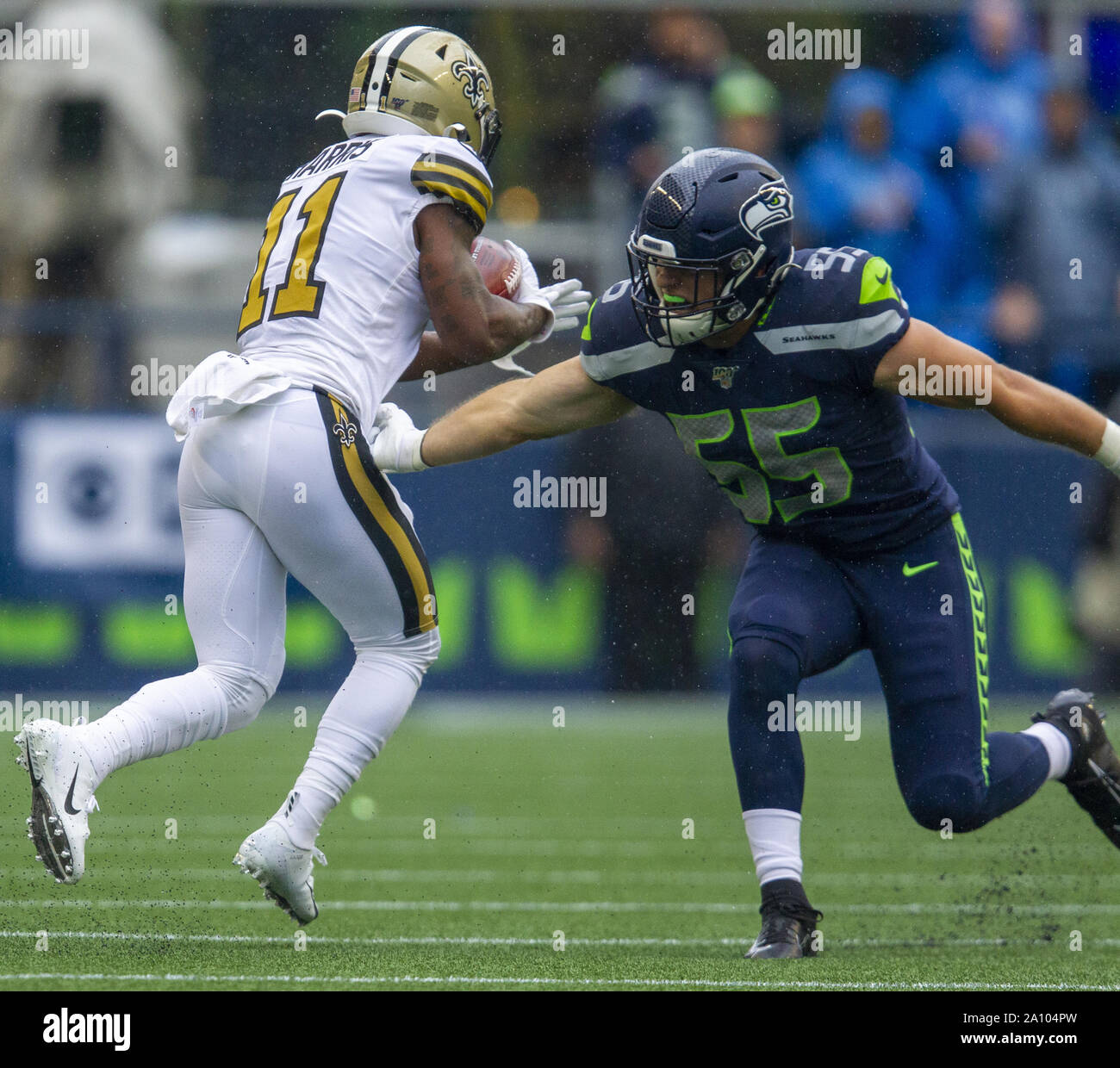 Seattle, USA. 22 Sep, 2019. New Orleans Saints wide receiver Deonte Harris (11) casse un plaquage par Seattle Seahawks linebacker Ben Burr-Kirven (55) lors de l'exécution depuis 53 verges au cours du premier trimestre à CenturyLink Field le Dimanche, Septembre 22, 2019 à Seattle, Washington. New Orleans Saints battre les Seattle Seahawks 33-27. Photo par Jim Bryant/UPI UPI : Crédit/Alamy Live News Banque D'Images