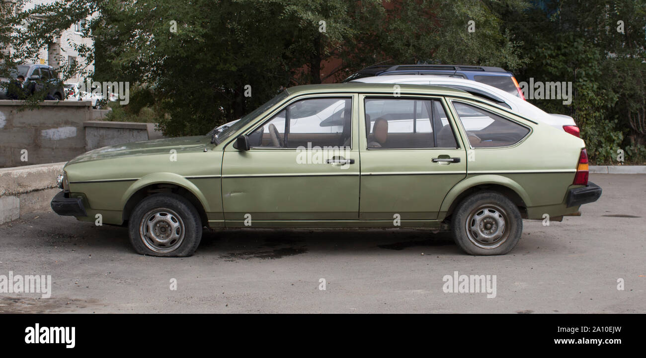 Le Kazakhstan, Ust-Kamenogorsk - 10 septembre, 2019. Volkswagen Passat B2. Voiture allemande. Banque D'Images