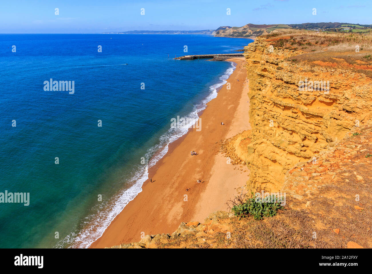 West Bay coast resort, Jurassic Coast, effondrement de falaises de grès,site de l'unesco, dorset, England, UK, FR Banque D'Images