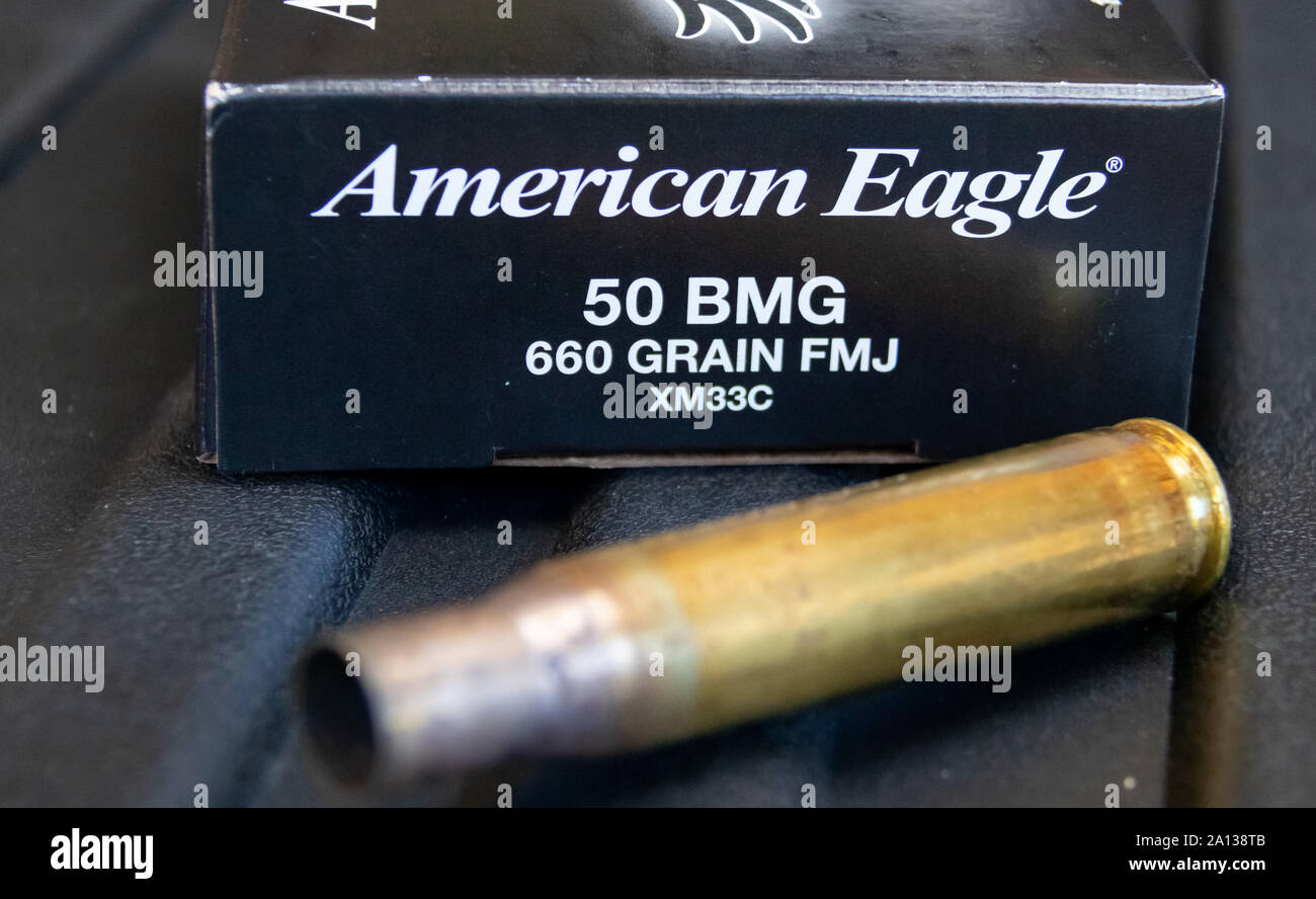 Brantford, Ontario, Canada - Août 2016 : Boîte de 50 BMG full metal jacket douilles par American Eagle Banque D'Images