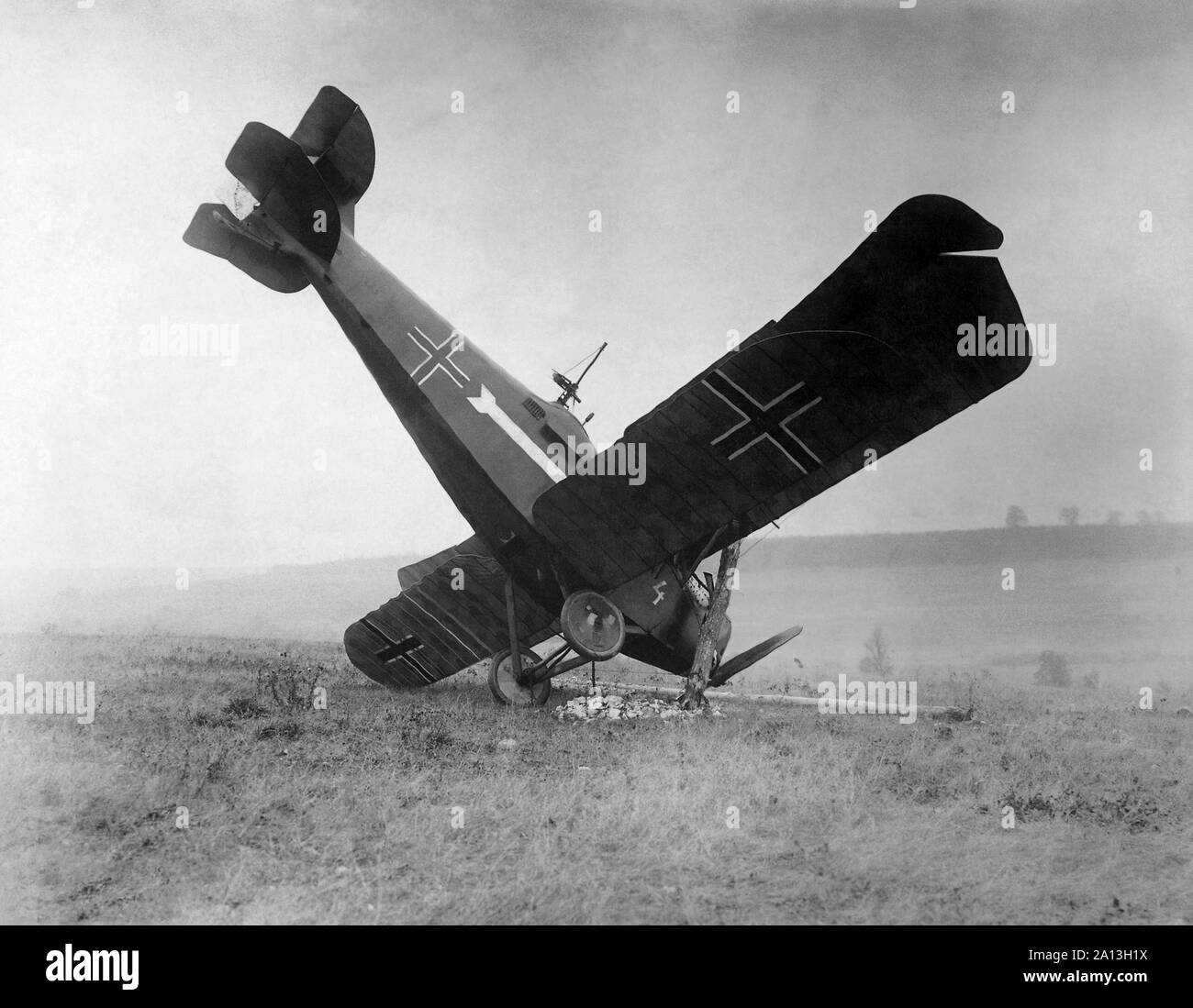 Un crashed German Hannover cl.III, France, 1918. Banque D'Images