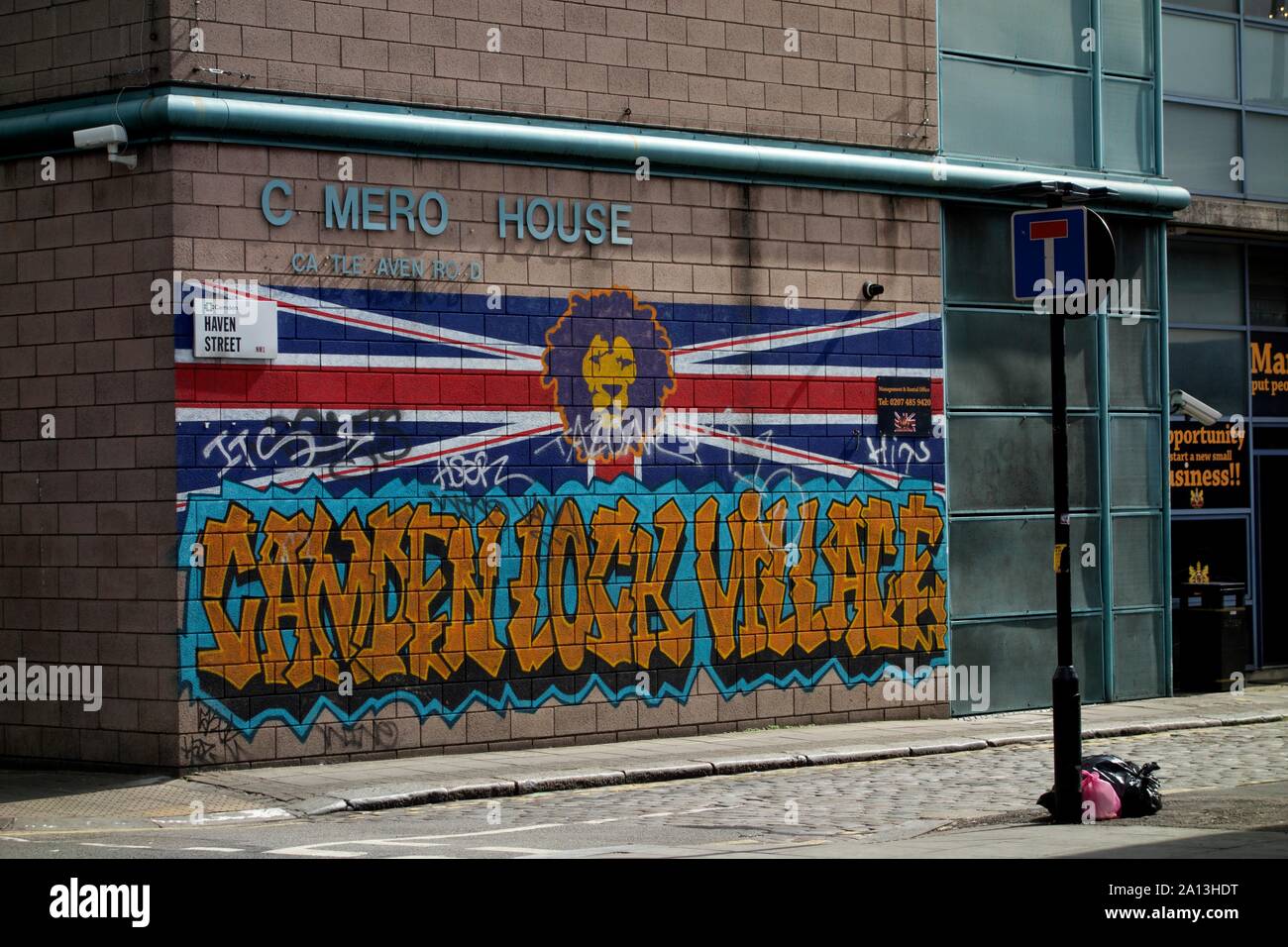Camden Lock Village murale, Haven Street, Londres. Banque D'Images