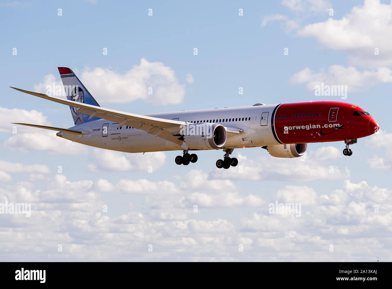 LN-TNL, le 23 septembre 2019, Boeing 787-9-63310 Dreamliner atterrissage à l'aéroport de Roissy, Paris à la fin de Norwegian DY7080 vol au départ de Oakland Banque D'Images