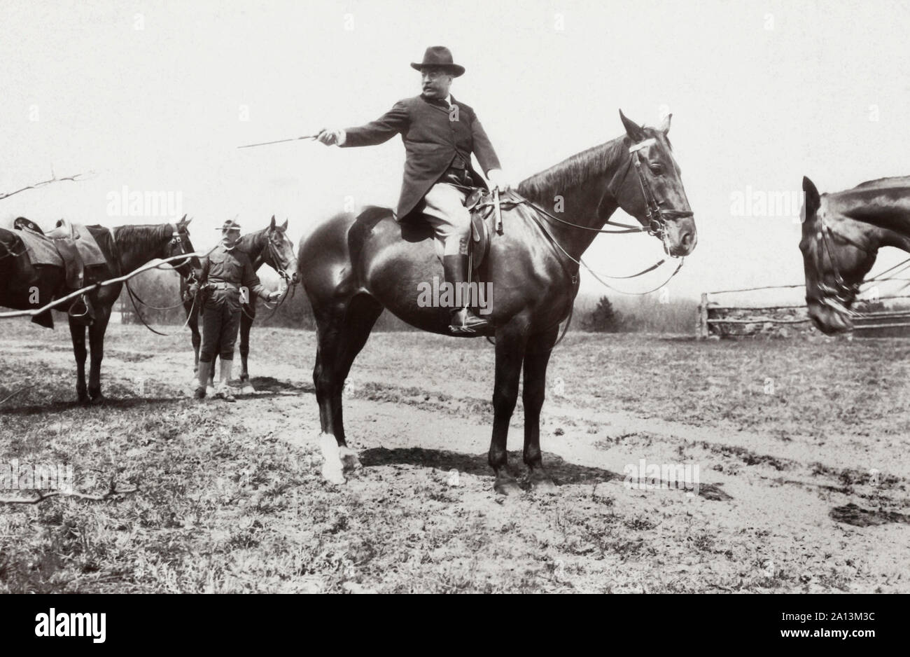 Le président Theodore Roosevelt à cheval. Banque D'Images