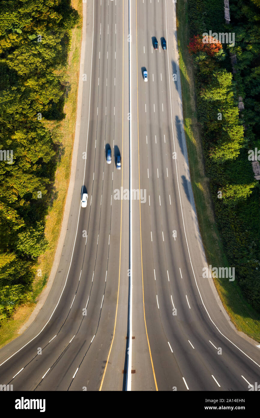 Panorama vertical surréaliste de l'autoroute I80 au New Jersey Banque D'Images