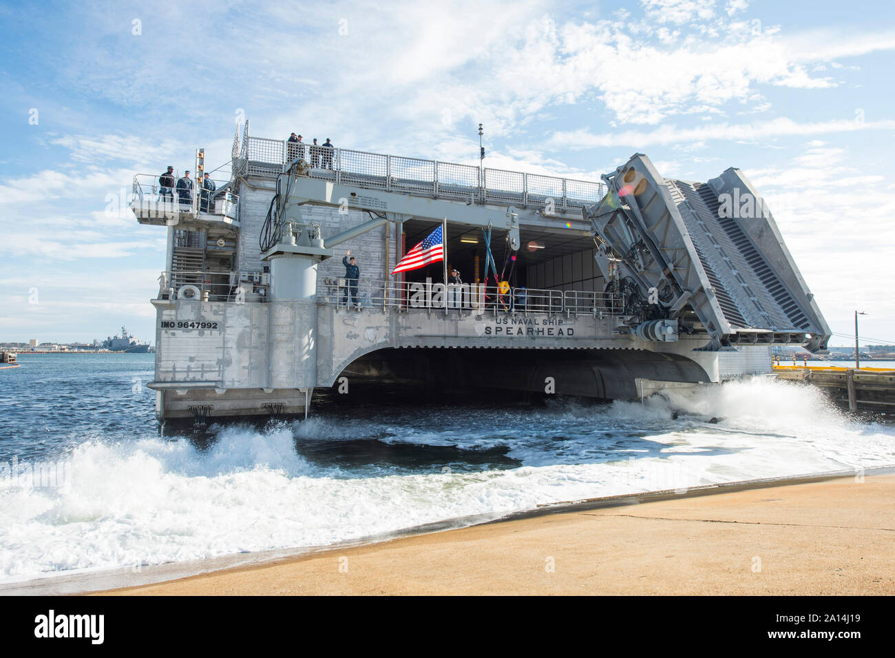 Le bateau à grande vitesse mixte USNS Lance. Banque D'Images