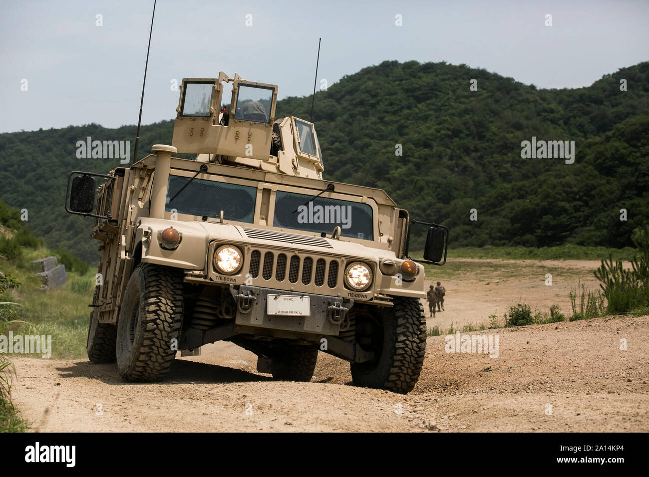 Les Marines américains Humvee à l'entraînement une gamme Sanseori à Pohang, en République de Corée. Banque D'Images