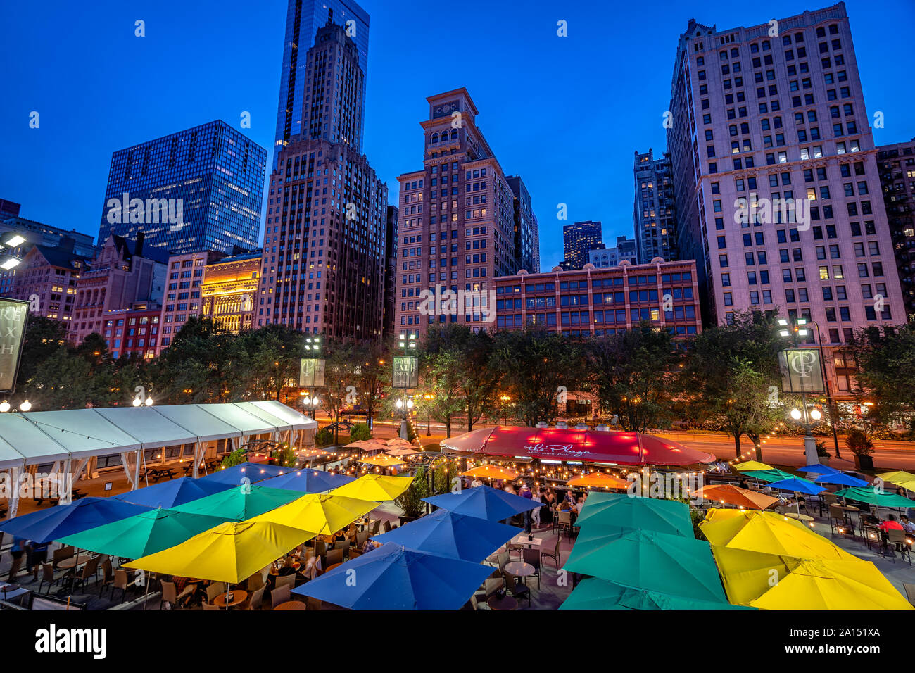 Chicago, Illinois, USA - Le Plaza restaurant dans le parc du millénaire Banque D'Images