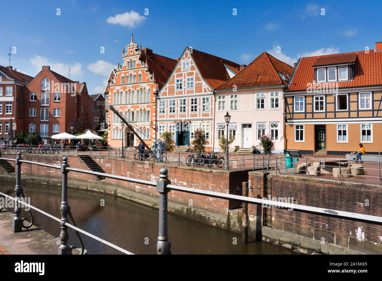 Maisons à pans de bois à l'ancien port hanséatique, Stade, Basse-Saxe, Allemagne, Europe Banque D'Images
