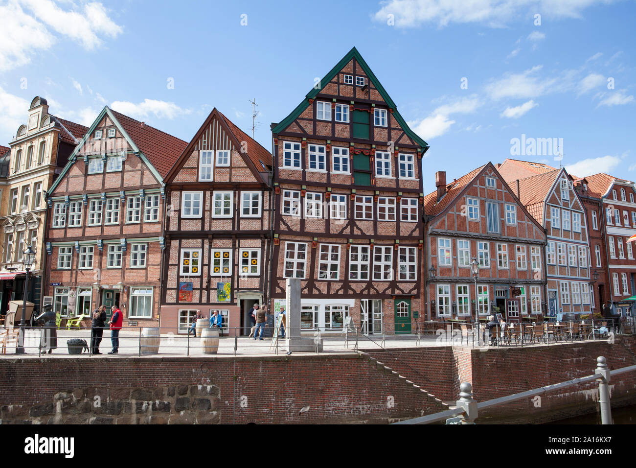 Maisons à pans de bois à l'ancien port hanséatique, Stade, Basse-Saxe, Allemagne, Europe Banque D'Images