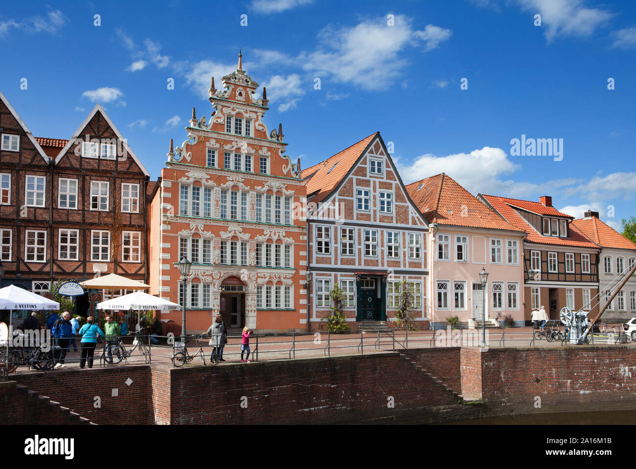 Maisons à pans de bois à l'ancien port hanséatique, Stade, Basse-Saxe, Allemagne, Europe Banque D'Images