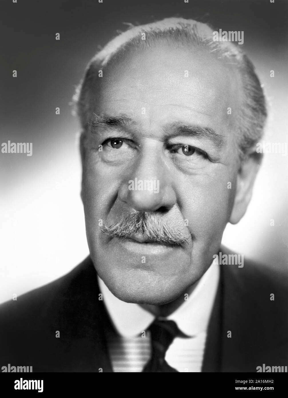 Henry Stephenson, Portrait publicitaire pour le film, "La Baronne et le Butler', 20e, 1938 Twentieth Century-Fox Banque D'Images