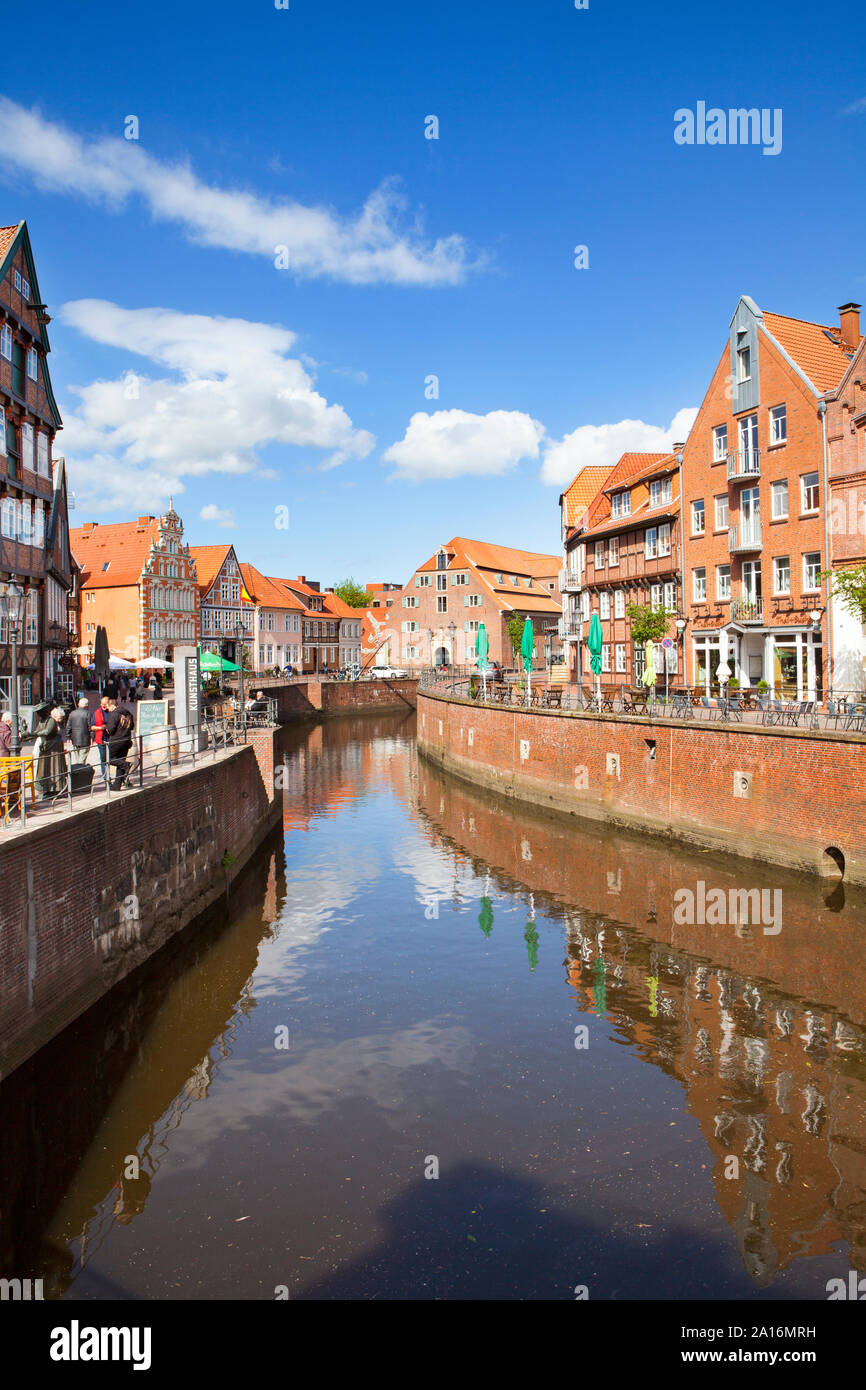 Maisons à pans de bois à l'ancien port hanséatique, Stade, Basse-Saxe, Allemagne, Europe Banque D'Images
