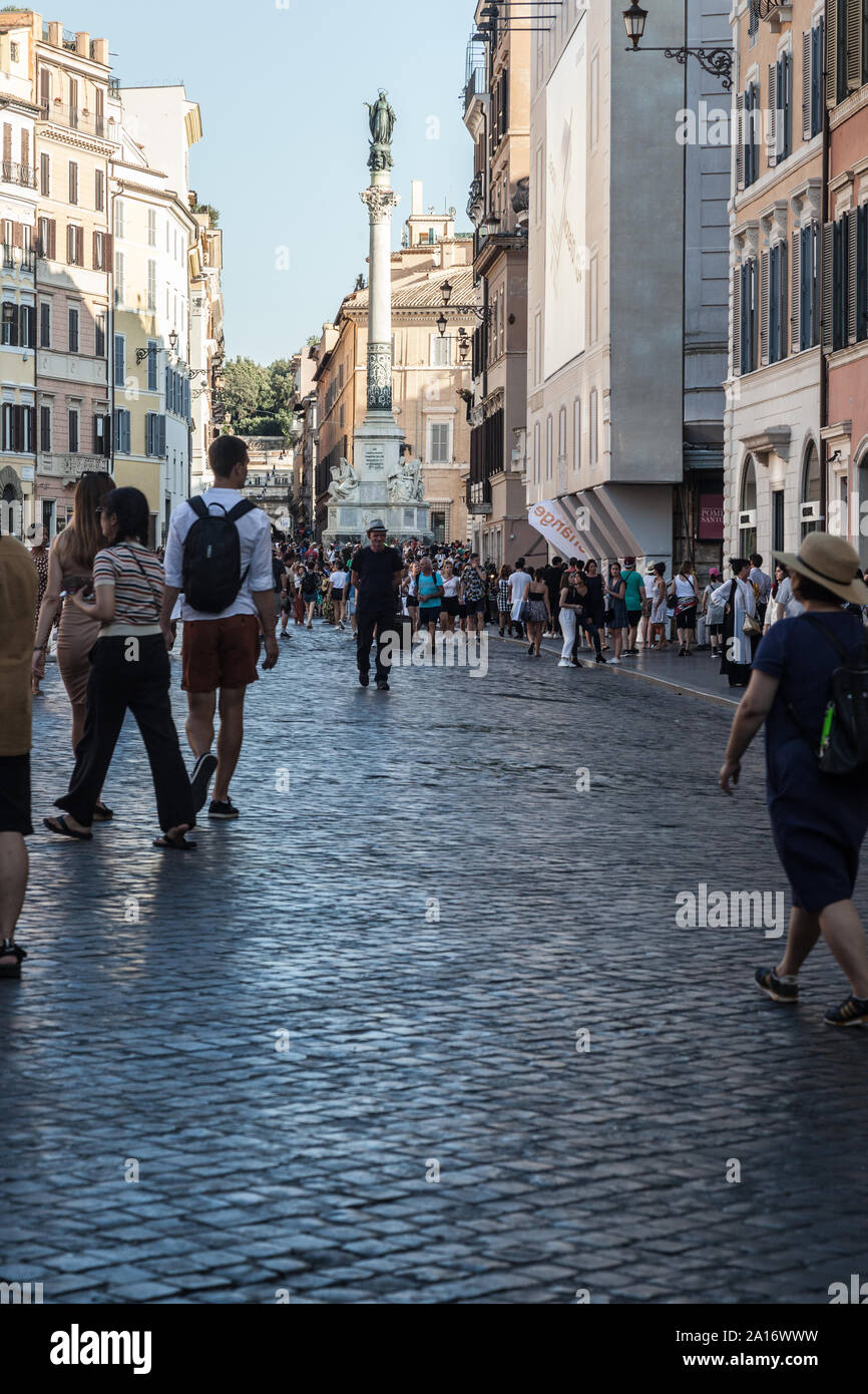 Piazza di Spagna. Colonne de l'Immaculée Conception de la Bienheureuse Vierge Marie. Rome, Italie Banque D'Images