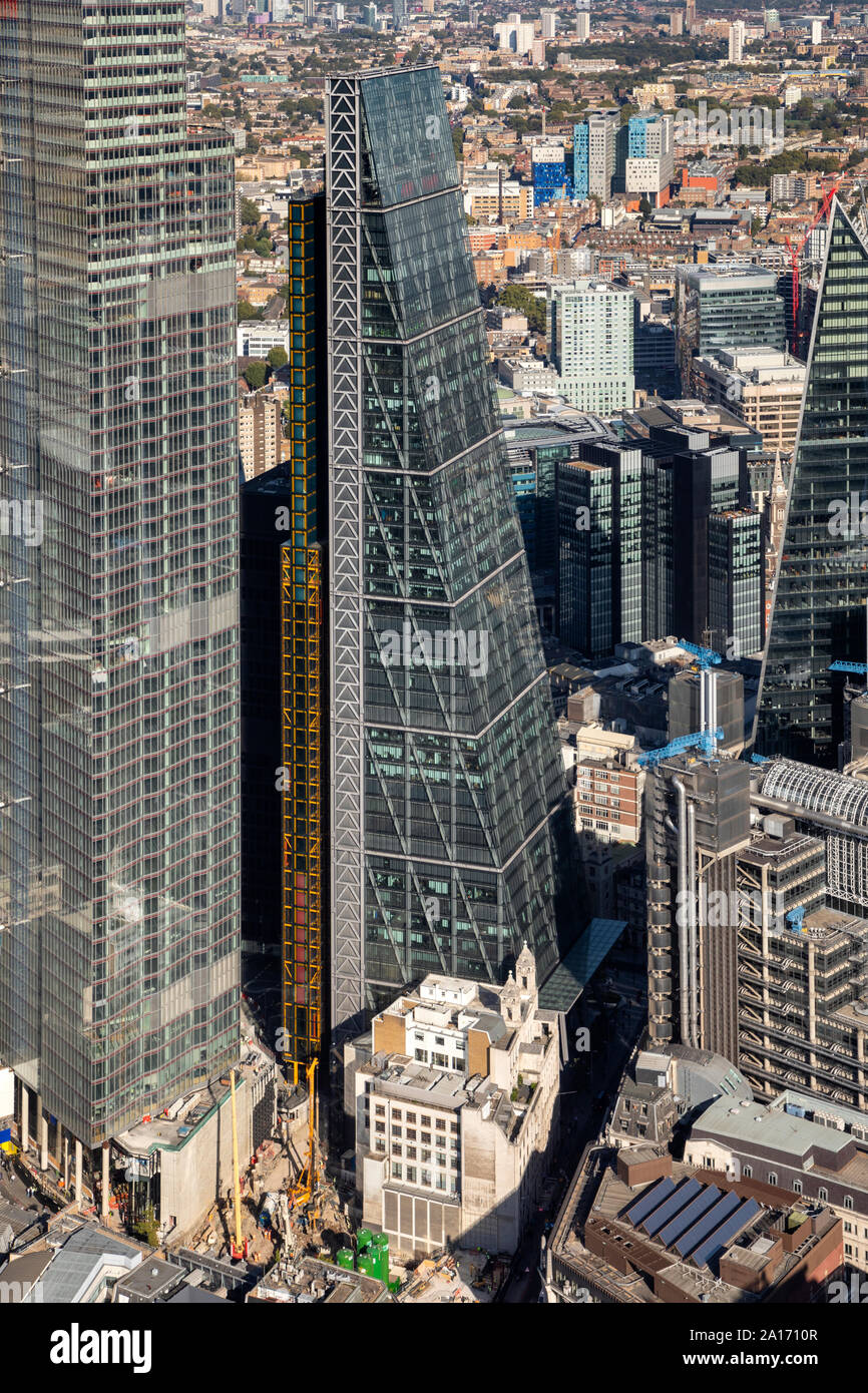 Septembre 2019, la photographie aérienne de façade ouest du Leadenhall Building (Cheesegrater), ville de London, UK Banque D'Images