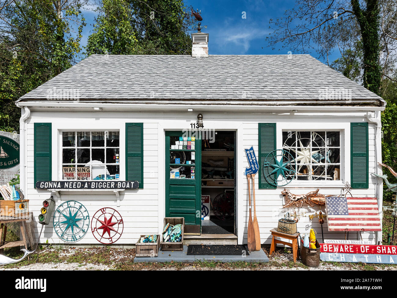 Charmant petit magasin d'antiquités, Chatham, Cape Cod, Massachusetts, USA. Banque D'Images