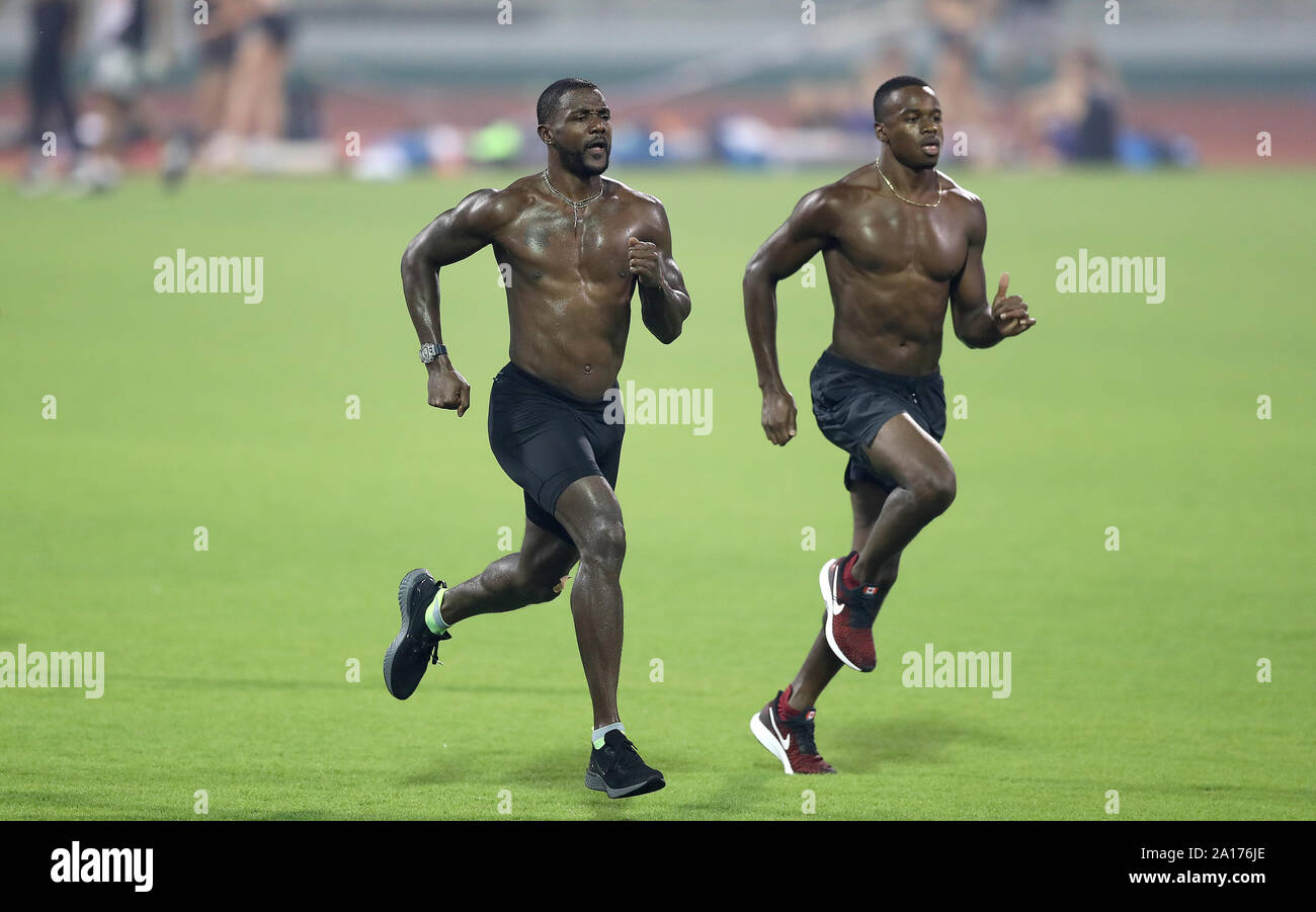 USA sprintr Justin Gatlin (let) avec le Aaron Brown (à droite), au cours de la session de formation à l'Suhaim Bin Hamad Stadium, avant les Championnats du monde d'athlétisme de l'IAAF de 2019 qui se déroulera à Doha, au Qatar, entre le 27 septembre et le 6 octobre, 2019. Banque D'Images