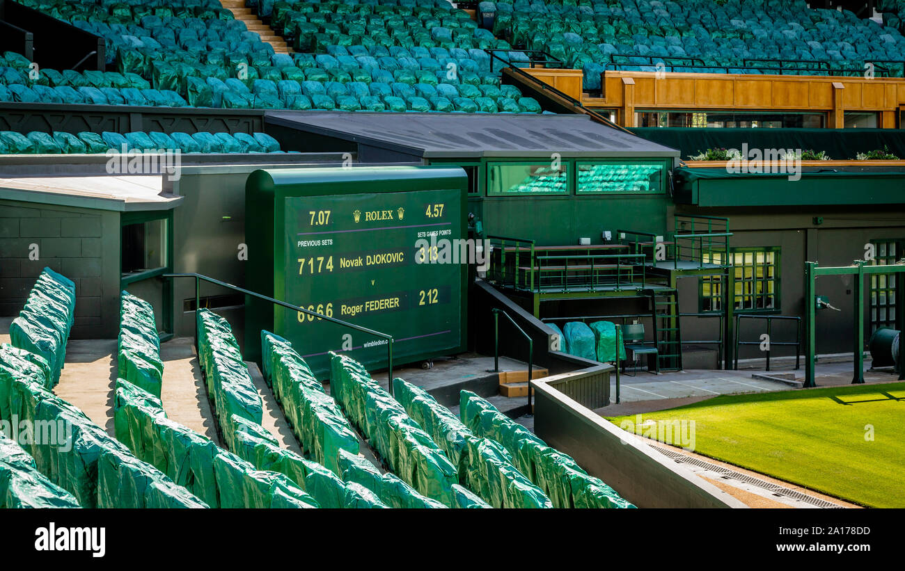 Centre Court au All England Lawn Tennis Club, Wimbledon. Banque D'Images