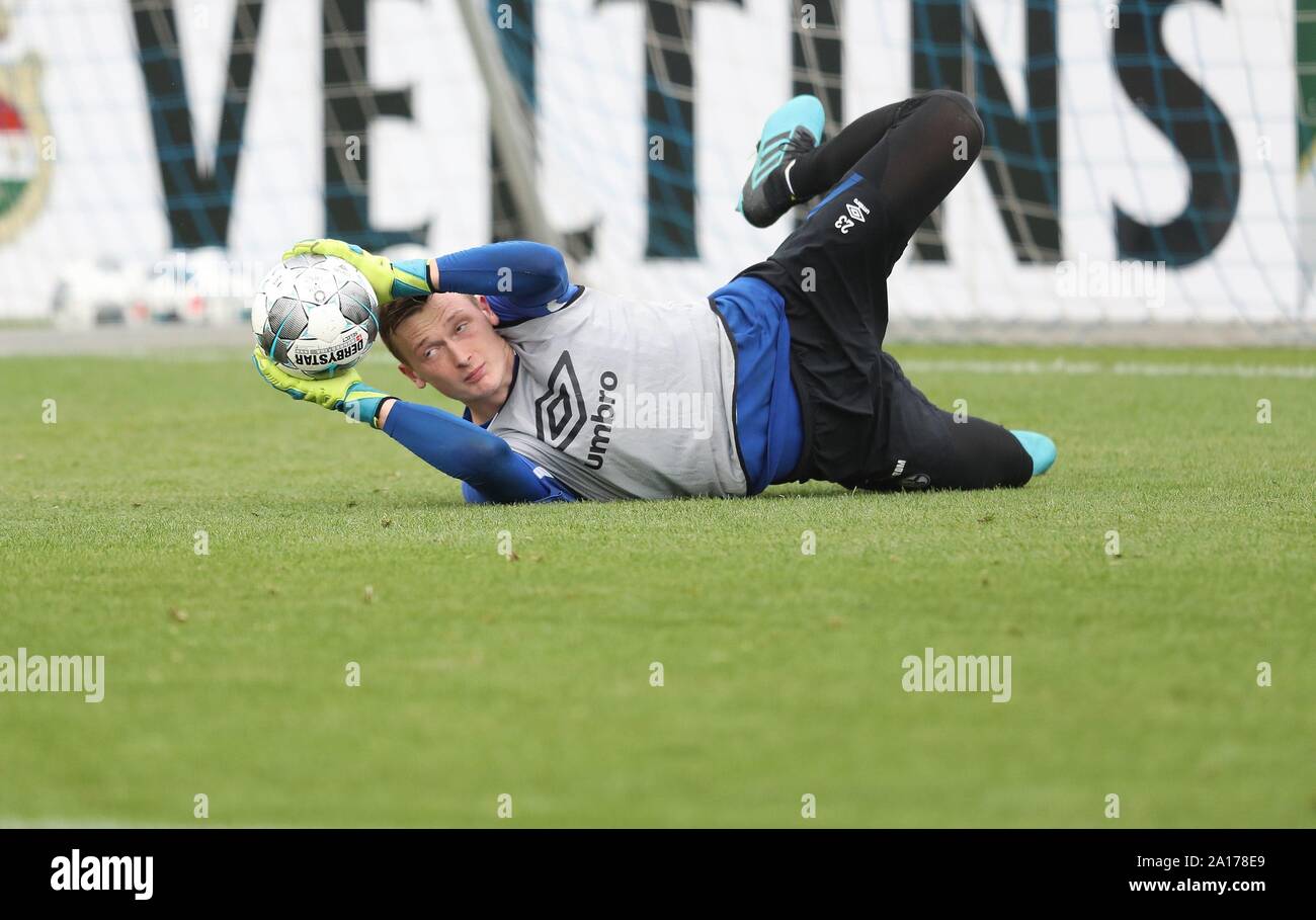 Gelsenkirchen, Allemagne. 24 Sep, 2019. firo : 24.09.2019 Football, 2019/2020 FC Schalke 04, la formation dans le monde d'utilisation Markus Schubert | Credit : dpa/Alamy Live News Banque D'Images