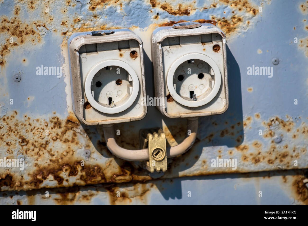 Deux prises de courant électrique Old Rusty Banque D'Images