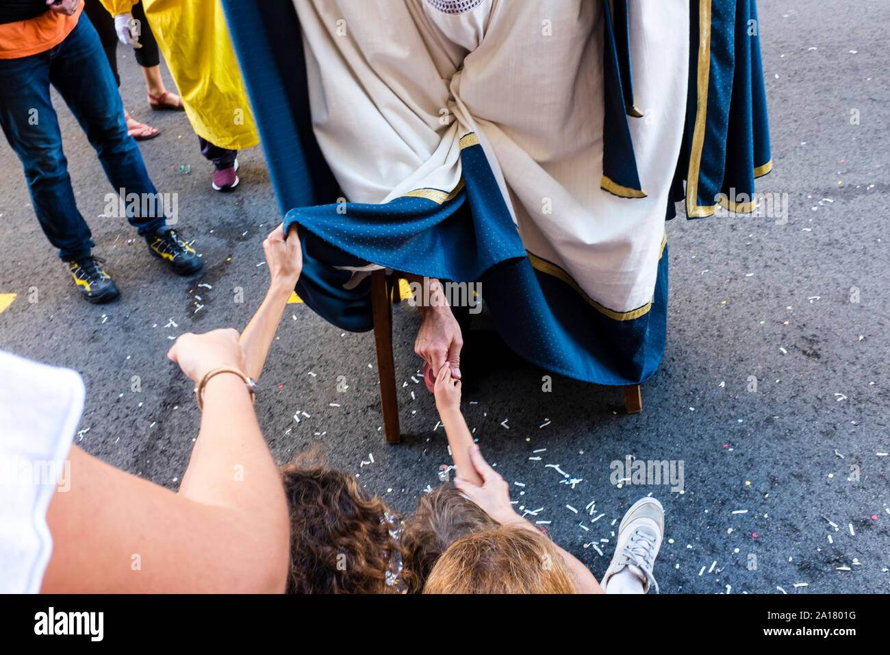 Barcelone, Espagne. Sep 24, 2019. 'Cavalcada de la Mercè', ? ?un des actes de la culture traditionnelle de la Mercé fêtes, c'est la grande parade de géants et de grosses têtes, qui a lieu dans le centre de la ville de Barcelone . Cette parade débute à 18h00 du Pelai Street près de la Place Catalunya, puis en bas de La Rambla, tourner sur la rue Ferran pour mettre fin à la Plaça de Sant Jaume. (Photo de Francisco Jose Pelay/Pacific Press) Credit : Pacific Press Agency/Alamy Live News Banque D'Images
